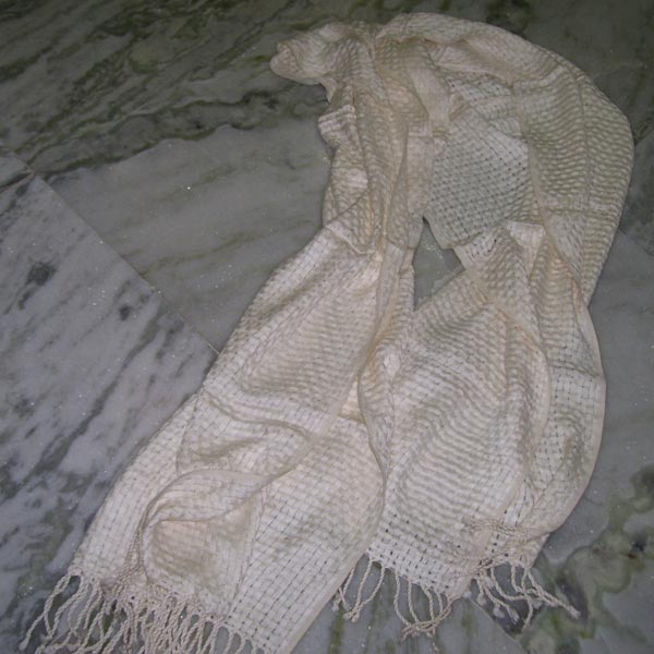 Manufacturers Exporters and Wholesale Suppliers of Designer Stole 09 Bhagalpur Bihar